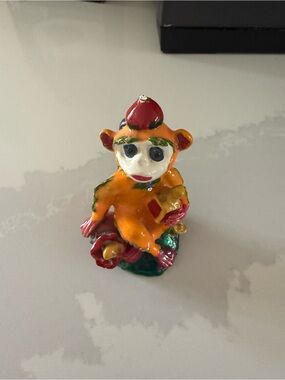 “Brass Monkey 🐒 That Funky Monkey”Creepy Painted Monkey Secret Box
